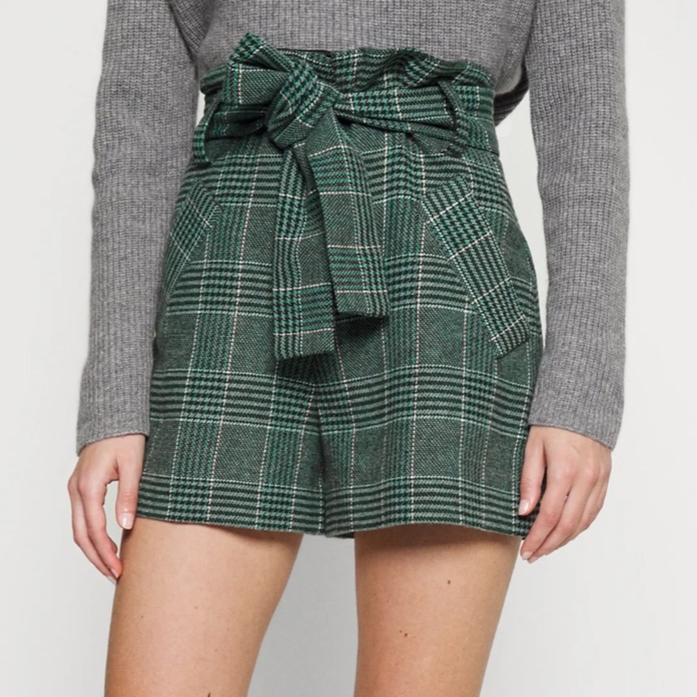 MAJE ITRITO green plaid belted shorts size 40 or 10 US